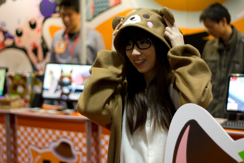 Illustration for article titled The Cosplayers and Booth Companions of the 2011 Asia Game Show